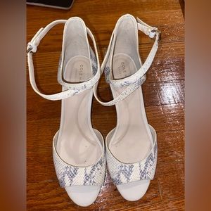 COLE HAAN Snake Skin Open Toe Wedge Sandals Size 9